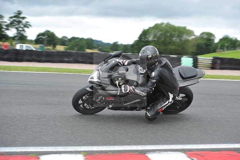 Motorcycle action photographs;Trackday digital images;event digital images;eventdigitalimages;no limits trackday;oulton park;oulton park circuit cheshire;oulton park photographs;peter wileman photography;trackday;trackday photos