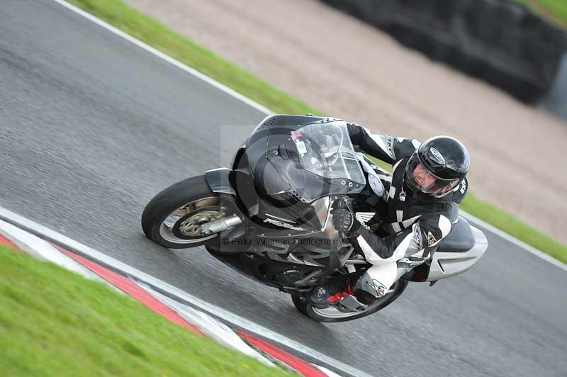 Motorcycle action photographs;Trackday digital images;event digital images;eventdigitalimages;no limits trackday;oulton park;oulton park circuit cheshire;oulton park photographs;peter wileman photography;trackday;trackday photos