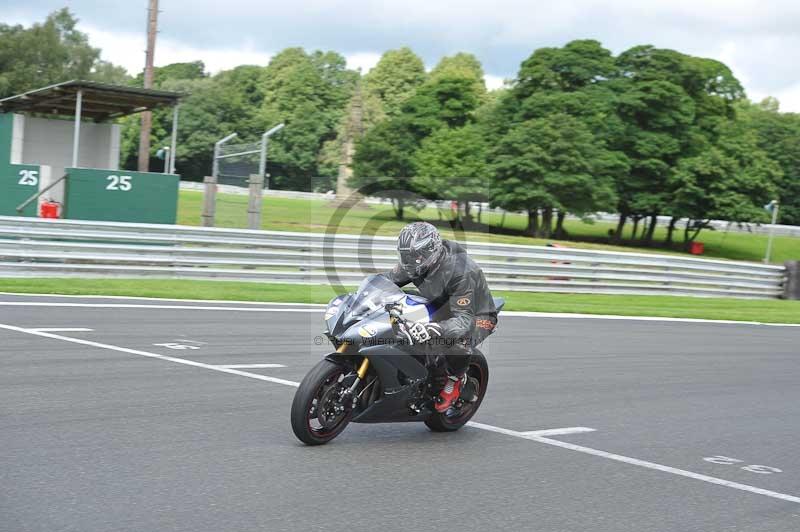 Motorcycle action photographs;Trackday digital images;event digital images;eventdigitalimages;no limits trackday;oulton park;oulton park circuit cheshire;oulton park photographs;peter wileman photography;trackday;trackday photos