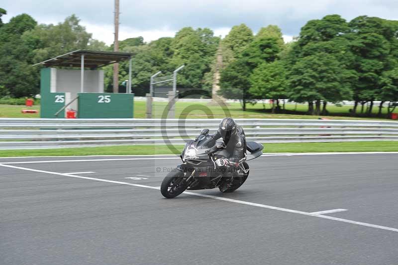 Motorcycle action photographs;Trackday digital images;event digital images;eventdigitalimages;no limits trackday;oulton park;oulton park circuit cheshire;oulton park photographs;peter wileman photography;trackday;trackday photos