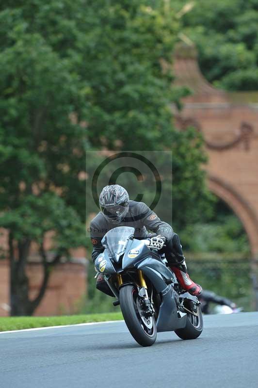 Motorcycle action photographs;Trackday digital images;event digital images;eventdigitalimages;no limits trackday;oulton park;oulton park circuit cheshire;oulton park photographs;peter wileman photography;trackday;trackday photos