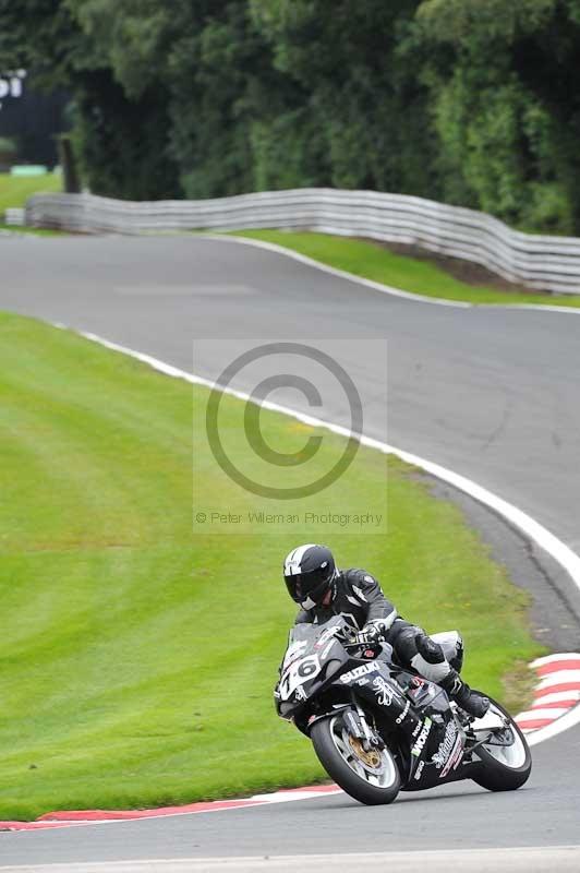 Motorcycle action photographs;Trackday digital images;event digital images;eventdigitalimages;no limits trackday;oulton park;oulton park circuit cheshire;oulton park photographs;peter wileman photography;trackday;trackday photos