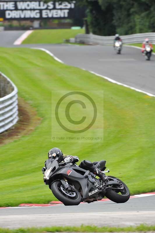 Motorcycle action photographs;Trackday digital images;event digital images;eventdigitalimages;no limits trackday;oulton park;oulton park circuit cheshire;oulton park photographs;peter wileman photography;trackday;trackday photos