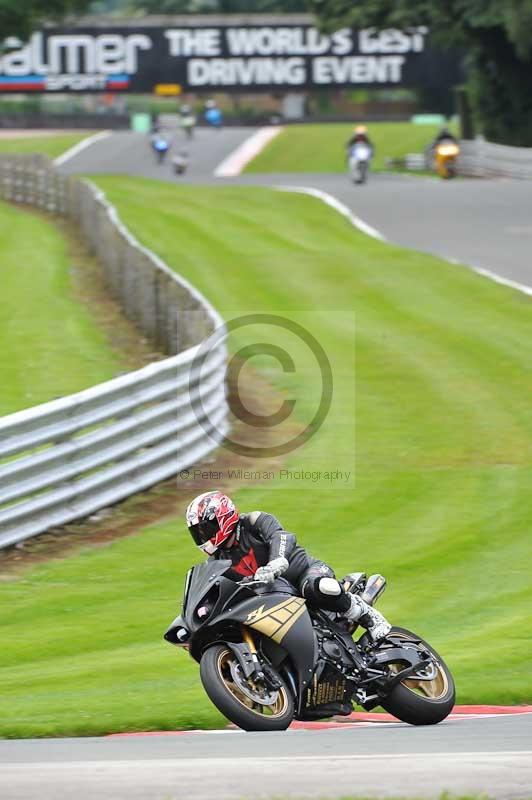 Motorcycle action photographs;Trackday digital images;event digital images;eventdigitalimages;no limits trackday;oulton park;oulton park circuit cheshire;oulton park photographs;peter wileman photography;trackday;trackday photos