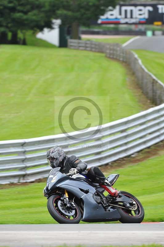 Motorcycle action photographs;Trackday digital images;event digital images;eventdigitalimages;no limits trackday;oulton park;oulton park circuit cheshire;oulton park photographs;peter wileman photography;trackday;trackday photos