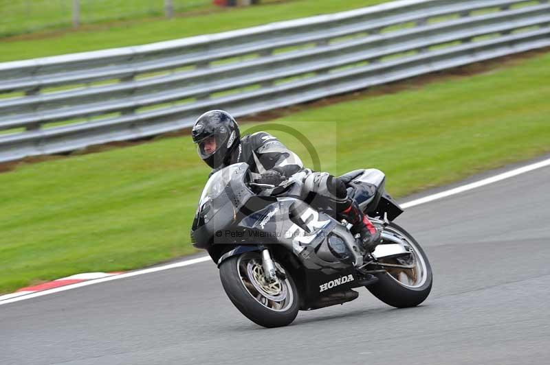 Motorcycle action photographs;Trackday digital images;event digital images;eventdigitalimages;no limits trackday;oulton park;oulton park circuit cheshire;oulton park photographs;peter wileman photography;trackday;trackday photos