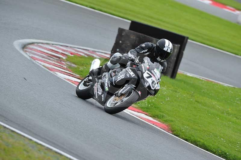 Motorcycle action photographs;Trackday digital images;event digital images;eventdigitalimages;no limits trackday;oulton park;oulton park circuit cheshire;oulton park photographs;peter wileman photography;trackday;trackday photos