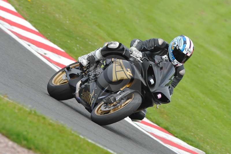 Motorcycle action photographs;Trackday digital images;event digital images;eventdigitalimages;no limits trackday;oulton park;oulton park circuit cheshire;oulton park photographs;peter wileman photography;trackday;trackday photos