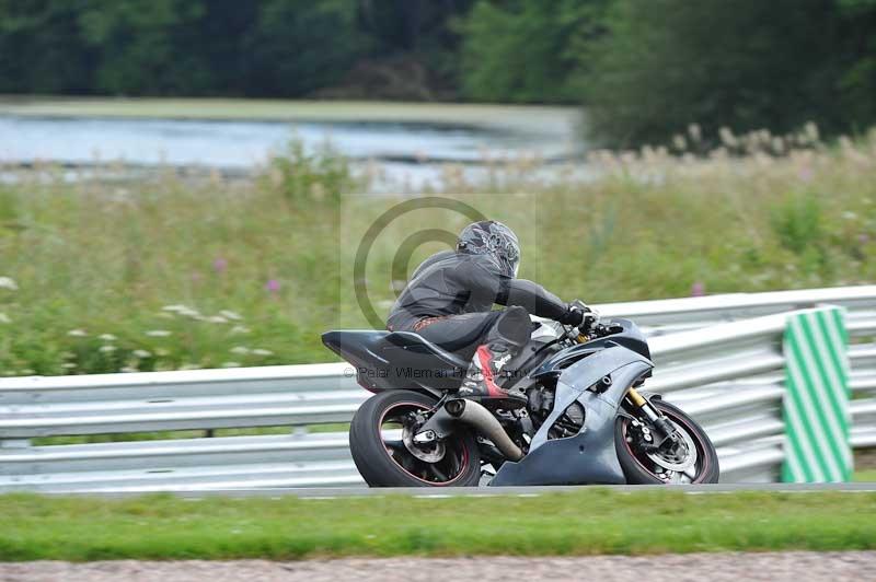 Motorcycle action photographs;Trackday digital images;event digital images;eventdigitalimages;no limits trackday;oulton park;oulton park circuit cheshire;oulton park photographs;peter wileman photography;trackday;trackday photos