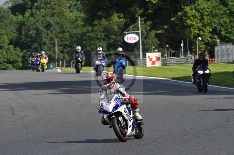 Motorcycle action photographs;Trackday digital images;event digital images;eventdigitalimages;no limits trackday;oulton park;oulton park circuit cheshire;oulton park photographs;peter wileman photography;trackday;trackday photos