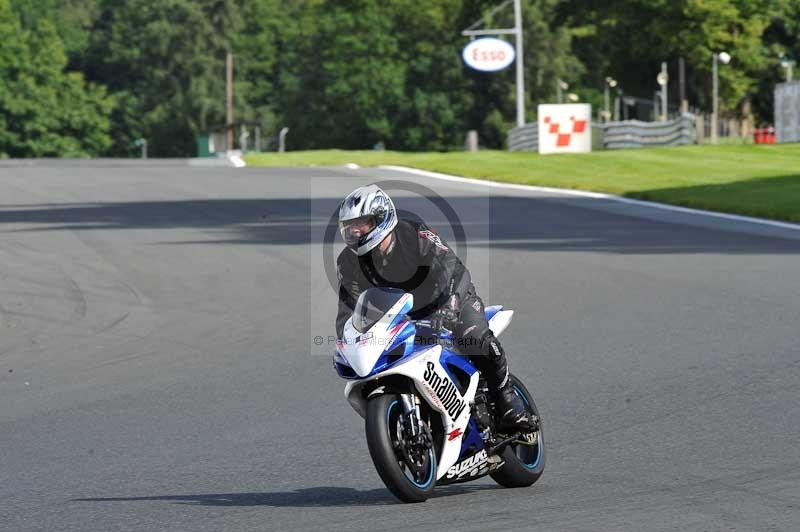 Motorcycle action photographs;Trackday digital images;event digital images;eventdigitalimages;no limits trackday;oulton park;oulton park circuit cheshire;oulton park photographs;peter wileman photography;trackday;trackday photos