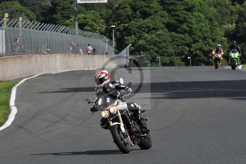 Motorcycle action photographs;Trackday digital images;event digital images;eventdigitalimages;no limits trackday;oulton park;oulton park circuit cheshire;oulton park photographs;peter wileman photography;trackday;trackday photos