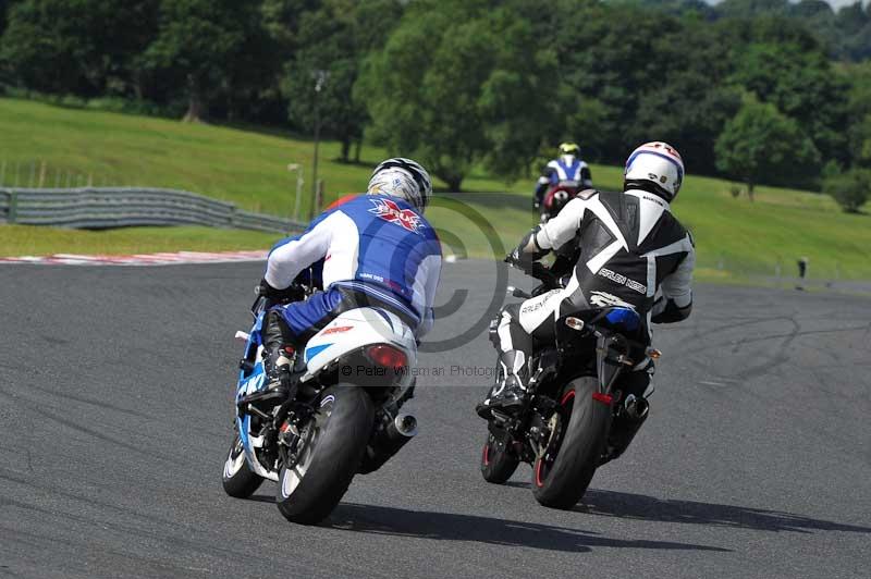 Motorcycle action photographs;Trackday digital images;event digital images;eventdigitalimages;no limits trackday;oulton park;oulton park circuit cheshire;oulton park photographs;peter wileman photography;trackday;trackday photos