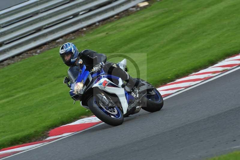 Motorcycle action photographs;Trackday digital images;event digital images;eventdigitalimages;no limits trackday;oulton park;oulton park circuit cheshire;oulton park photographs;peter wileman photography;trackday;trackday photos