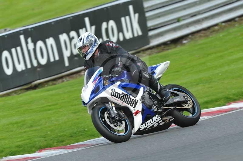 Motorcycle action photographs;Trackday digital images;event digital images;eventdigitalimages;no limits trackday;oulton park;oulton park circuit cheshire;oulton park photographs;peter wileman photography;trackday;trackday photos