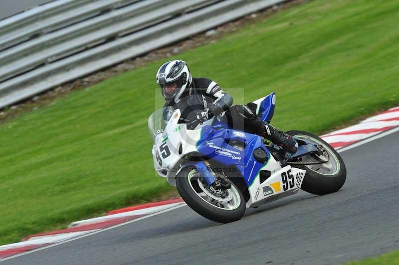 Motorcycle action photographs;Trackday digital images;event digital images;eventdigitalimages;no limits trackday;oulton park;oulton park circuit cheshire;oulton park photographs;peter wileman photography;trackday;trackday photos