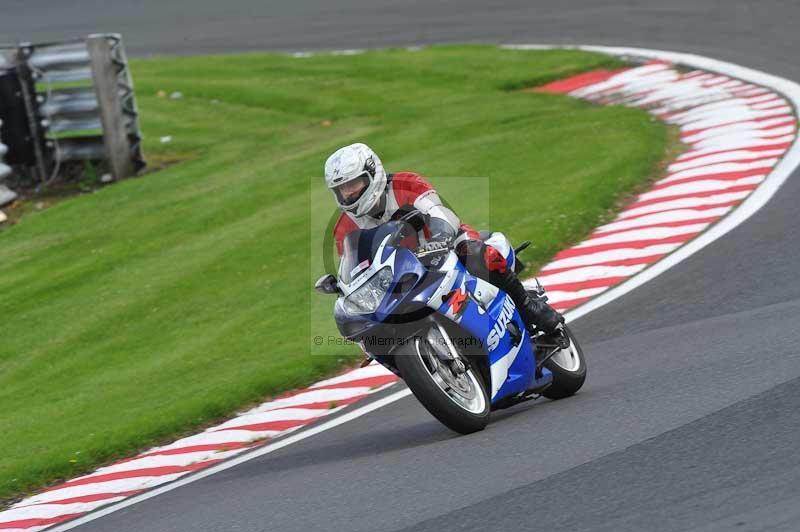 Motorcycle action photographs;Trackday digital images;event digital images;eventdigitalimages;no limits trackday;oulton park;oulton park circuit cheshire;oulton park photographs;peter wileman photography;trackday;trackday photos