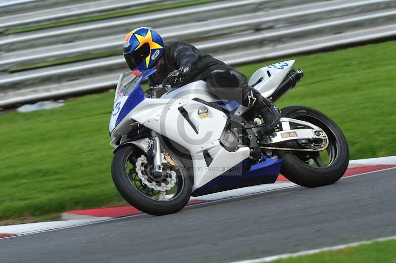 Motorcycle action photographs;Trackday digital images;event digital images;eventdigitalimages;no limits trackday;oulton park;oulton park circuit cheshire;oulton park photographs;peter wileman photography;trackday;trackday photos