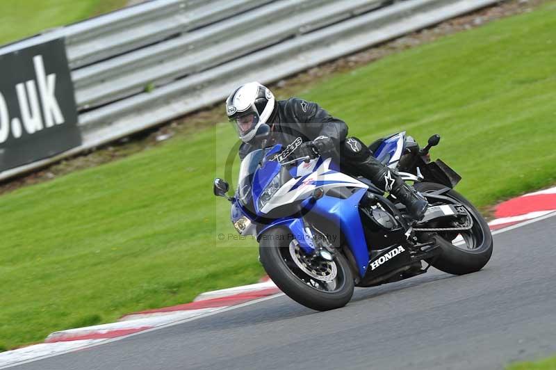 Motorcycle action photographs;Trackday digital images;event digital images;eventdigitalimages;no limits trackday;oulton park;oulton park circuit cheshire;oulton park photographs;peter wileman photography;trackday;trackday photos