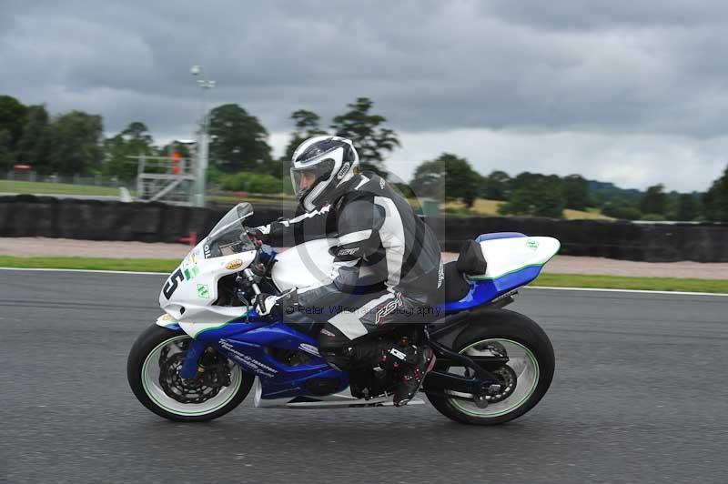 Motorcycle action photographs;Trackday digital images;event digital images;eventdigitalimages;no limits trackday;oulton park;oulton park circuit cheshire;oulton park photographs;peter wileman photography;trackday;trackday photos