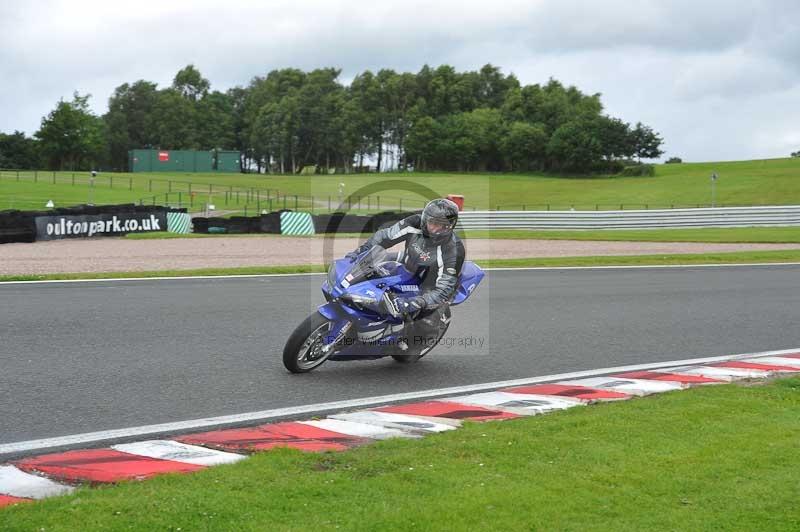 Motorcycle action photographs;Trackday digital images;event digital images;eventdigitalimages;no limits trackday;oulton park;oulton park circuit cheshire;oulton park photographs;peter wileman photography;trackday;trackday photos