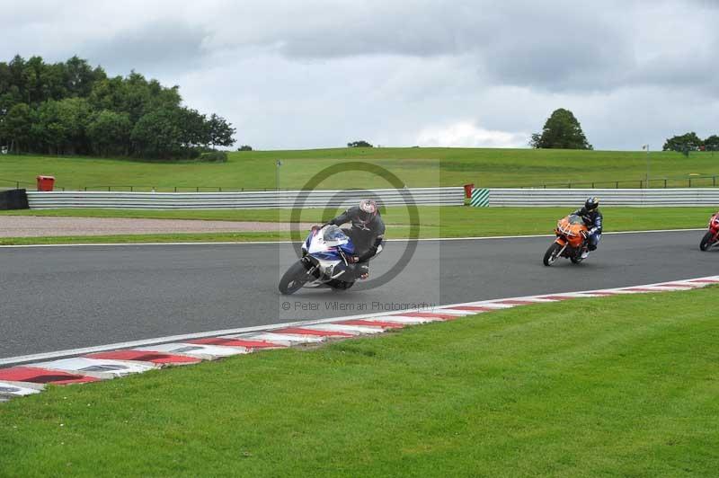 Motorcycle action photographs;Trackday digital images;event digital images;eventdigitalimages;no limits trackday;oulton park;oulton park circuit cheshire;oulton park photographs;peter wileman photography;trackday;trackday photos