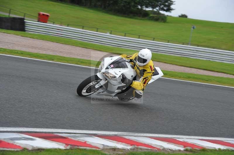 Motorcycle action photographs;Trackday digital images;event digital images;eventdigitalimages;no limits trackday;oulton park;oulton park circuit cheshire;oulton park photographs;peter wileman photography;trackday;trackday photos