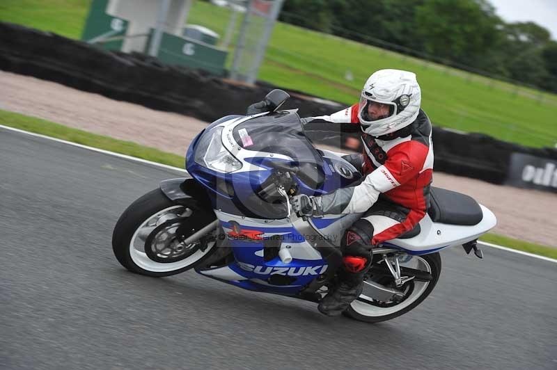 Motorcycle action photographs;Trackday digital images;event digital images;eventdigitalimages;no limits trackday;oulton park;oulton park circuit cheshire;oulton park photographs;peter wileman photography;trackday;trackday photos