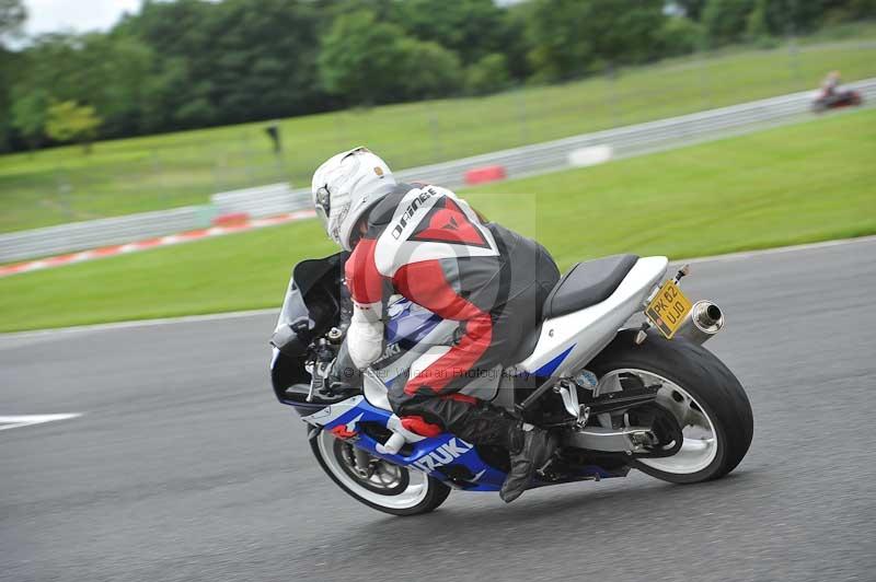 Motorcycle action photographs;Trackday digital images;event digital images;eventdigitalimages;no limits trackday;oulton park;oulton park circuit cheshire;oulton park photographs;peter wileman photography;trackday;trackday photos