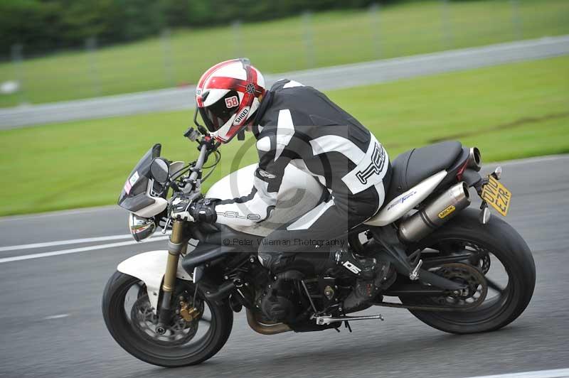 Motorcycle action photographs;Trackday digital images;event digital images;eventdigitalimages;no limits trackday;oulton park;oulton park circuit cheshire;oulton park photographs;peter wileman photography;trackday;trackday photos