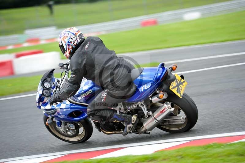 Motorcycle action photographs;Trackday digital images;event digital images;eventdigitalimages;no limits trackday;oulton park;oulton park circuit cheshire;oulton park photographs;peter wileman photography;trackday;trackday photos