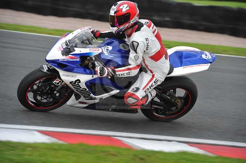 Motorcycle action photographs;Trackday digital images;event digital images;eventdigitalimages;no limits trackday;oulton park;oulton park circuit cheshire;oulton park photographs;peter wileman photography;trackday;trackday photos