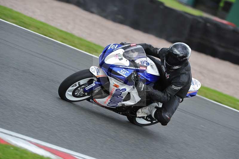 Motorcycle action photographs;Trackday digital images;event digital images;eventdigitalimages;no limits trackday;oulton park;oulton park circuit cheshire;oulton park photographs;peter wileman photography;trackday;trackday photos