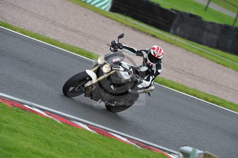 Motorcycle action photographs;Trackday digital images;event digital images;eventdigitalimages;no limits trackday;oulton park;oulton park circuit cheshire;oulton park photographs;peter wileman photography;trackday;trackday photos