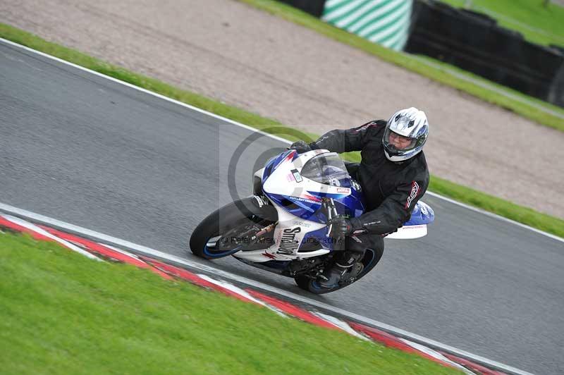 Motorcycle action photographs;Trackday digital images;event digital images;eventdigitalimages;no limits trackday;oulton park;oulton park circuit cheshire;oulton park photographs;peter wileman photography;trackday;trackday photos