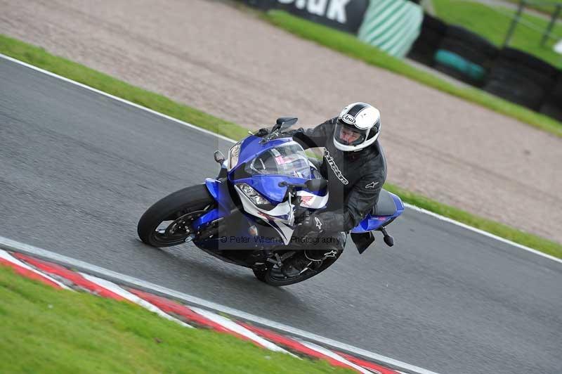 Motorcycle action photographs;Trackday digital images;event digital images;eventdigitalimages;no limits trackday;oulton park;oulton park circuit cheshire;oulton park photographs;peter wileman photography;trackday;trackday photos