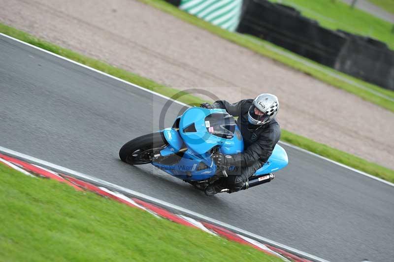 Motorcycle action photographs;Trackday digital images;event digital images;eventdigitalimages;no limits trackday;oulton park;oulton park circuit cheshire;oulton park photographs;peter wileman photography;trackday;trackday photos