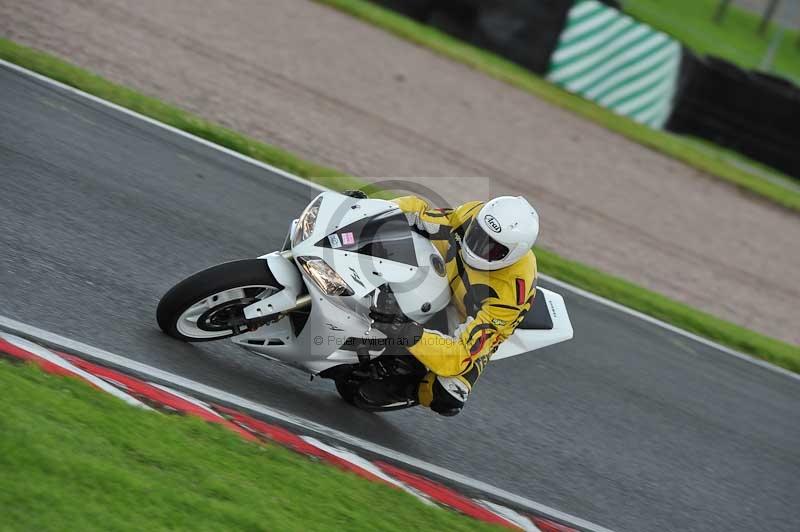 Motorcycle action photographs;Trackday digital images;event digital images;eventdigitalimages;no limits trackday;oulton park;oulton park circuit cheshire;oulton park photographs;peter wileman photography;trackday;trackday photos