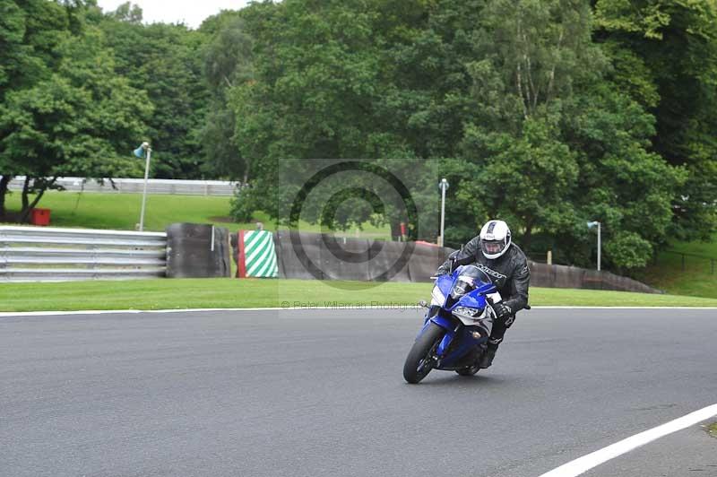 Motorcycle action photographs;Trackday digital images;event digital images;eventdigitalimages;no limits trackday;oulton park;oulton park circuit cheshire;oulton park photographs;peter wileman photography;trackday;trackday photos