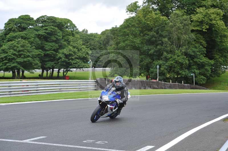 Motorcycle action photographs;Trackday digital images;event digital images;eventdigitalimages;no limits trackday;oulton park;oulton park circuit cheshire;oulton park photographs;peter wileman photography;trackday;trackday photos