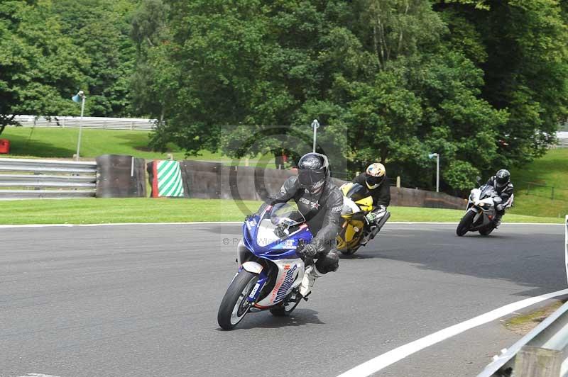 Motorcycle action photographs;Trackday digital images;event digital images;eventdigitalimages;no limits trackday;oulton park;oulton park circuit cheshire;oulton park photographs;peter wileman photography;trackday;trackday photos