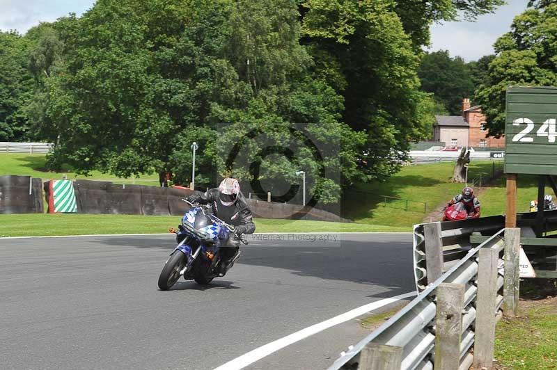 Motorcycle action photographs;Trackday digital images;event digital images;eventdigitalimages;no limits trackday;oulton park;oulton park circuit cheshire;oulton park photographs;peter wileman photography;trackday;trackday photos