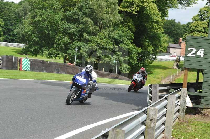 Motorcycle action photographs;Trackday digital images;event digital images;eventdigitalimages;no limits trackday;oulton park;oulton park circuit cheshire;oulton park photographs;peter wileman photography;trackday;trackday photos