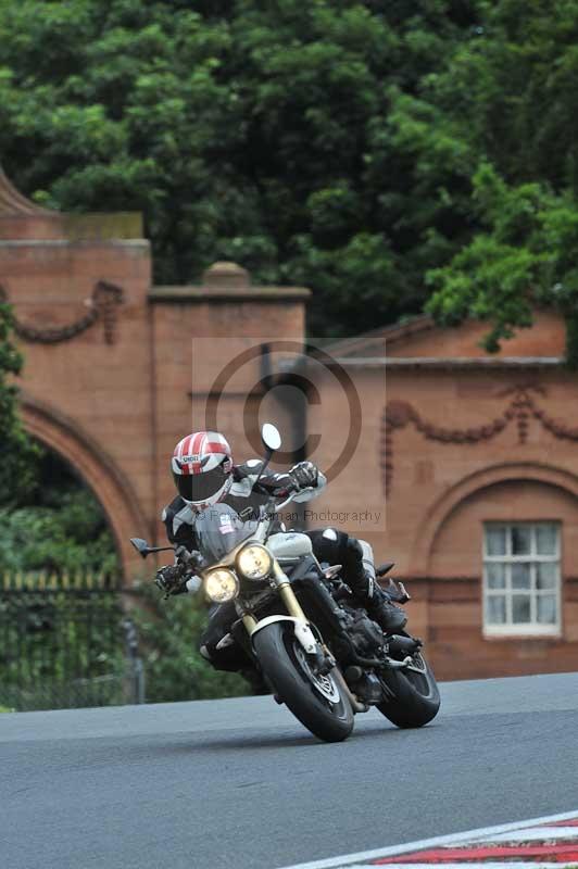 Motorcycle action photographs;Trackday digital images;event digital images;eventdigitalimages;no limits trackday;oulton park;oulton park circuit cheshire;oulton park photographs;peter wileman photography;trackday;trackday photos