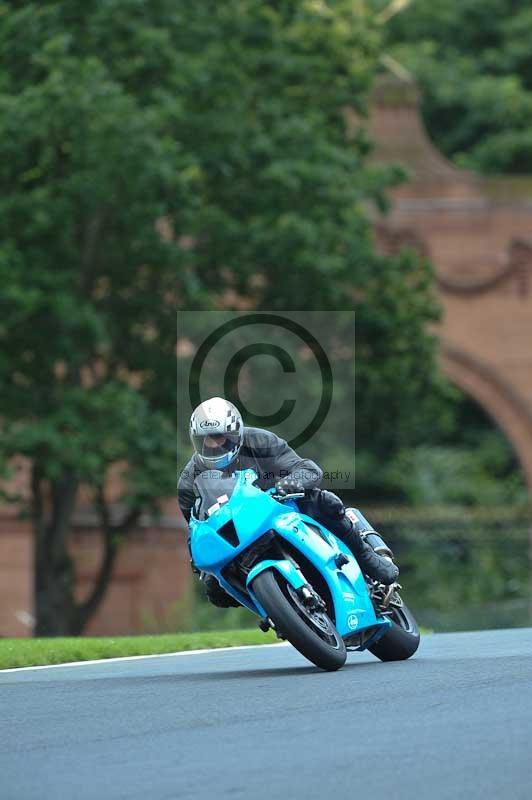 Motorcycle action photographs;Trackday digital images;event digital images;eventdigitalimages;no limits trackday;oulton park;oulton park circuit cheshire;oulton park photographs;peter wileman photography;trackday;trackday photos