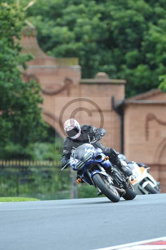 Motorcycle action photographs;Trackday digital images;event digital images;eventdigitalimages;no limits trackday;oulton park;oulton park circuit cheshire;oulton park photographs;peter wileman photography;trackday;trackday photos