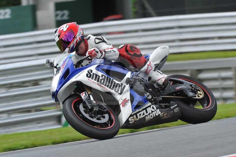 Motorcycle action photographs;Trackday digital images;event digital images;eventdigitalimages;no limits trackday;oulton park;oulton park circuit cheshire;oulton park photographs;peter wileman photography;trackday;trackday photos