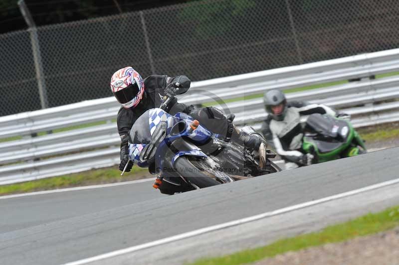 Motorcycle action photographs;Trackday digital images;event digital images;eventdigitalimages;no limits trackday;oulton park;oulton park circuit cheshire;oulton park photographs;peter wileman photography;trackday;trackday photos