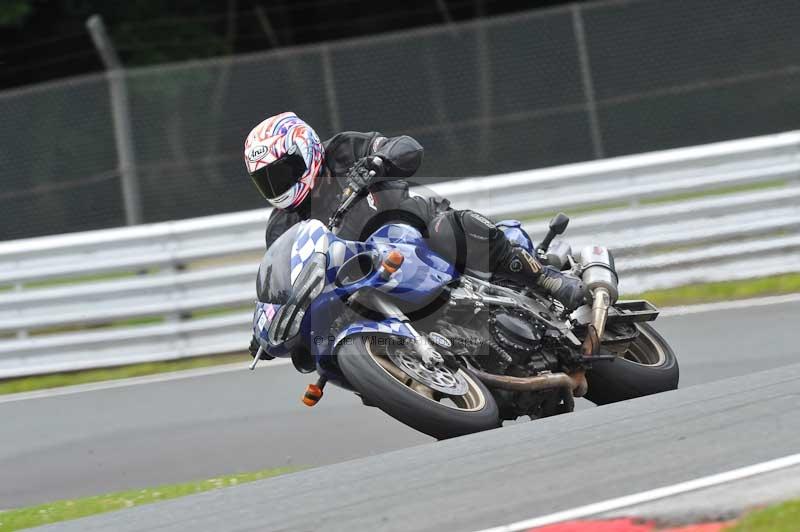 Motorcycle action photographs;Trackday digital images;event digital images;eventdigitalimages;no limits trackday;oulton park;oulton park circuit cheshire;oulton park photographs;peter wileman photography;trackday;trackday photos