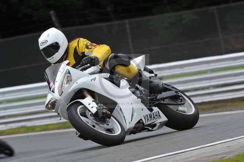 Motorcycle action photographs;Trackday digital images;event digital images;eventdigitalimages;no limits trackday;oulton park;oulton park circuit cheshire;oulton park photographs;peter wileman photography;trackday;trackday photos